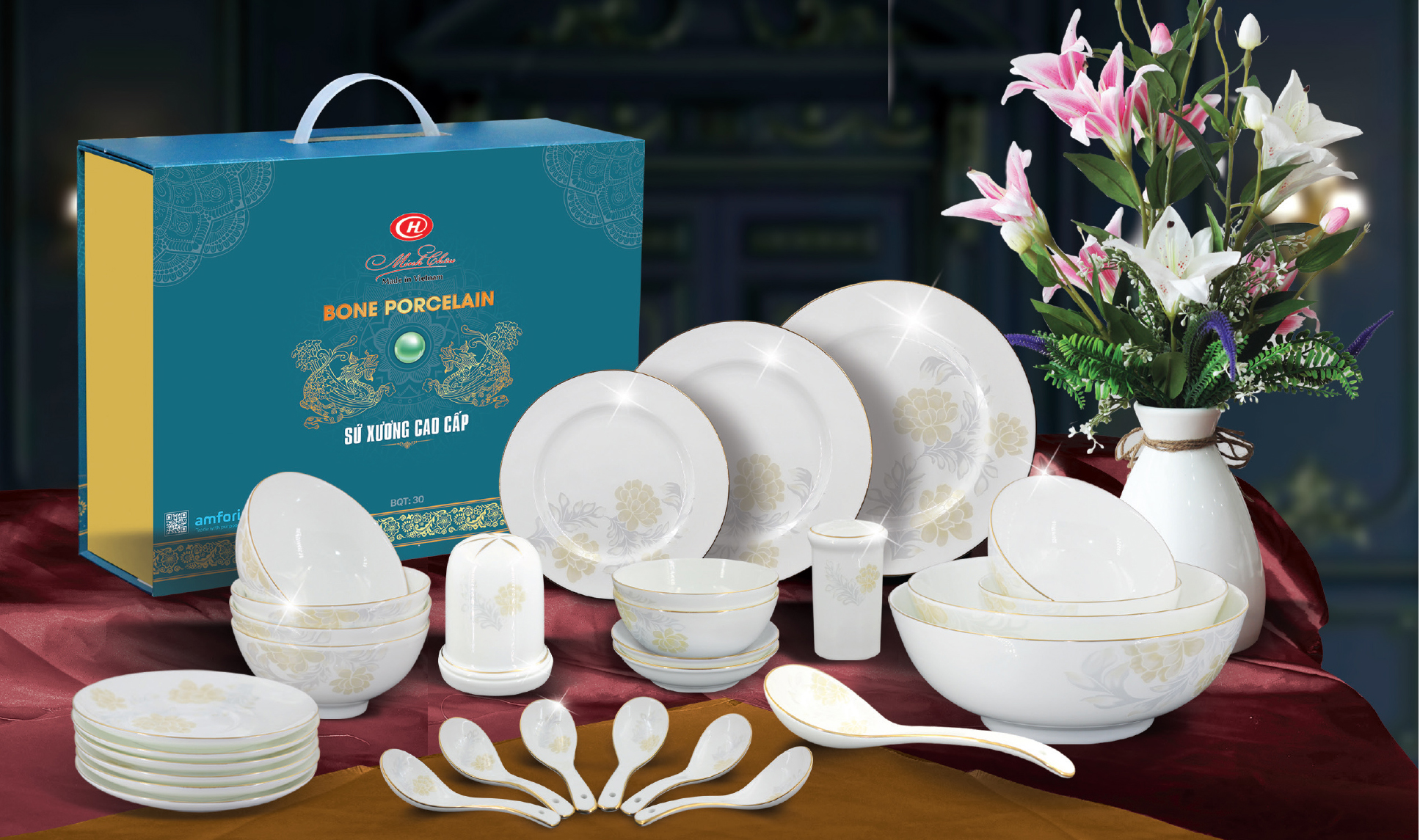 Porcelain table ware gift set by Minh Chau Vietnam